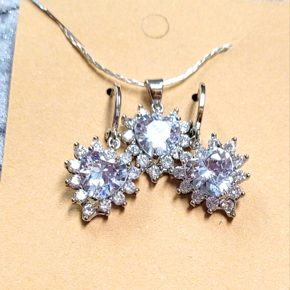 925S  White Heart Shaped Cubic Zirconias Jewelry Set - Picture 2 of 6